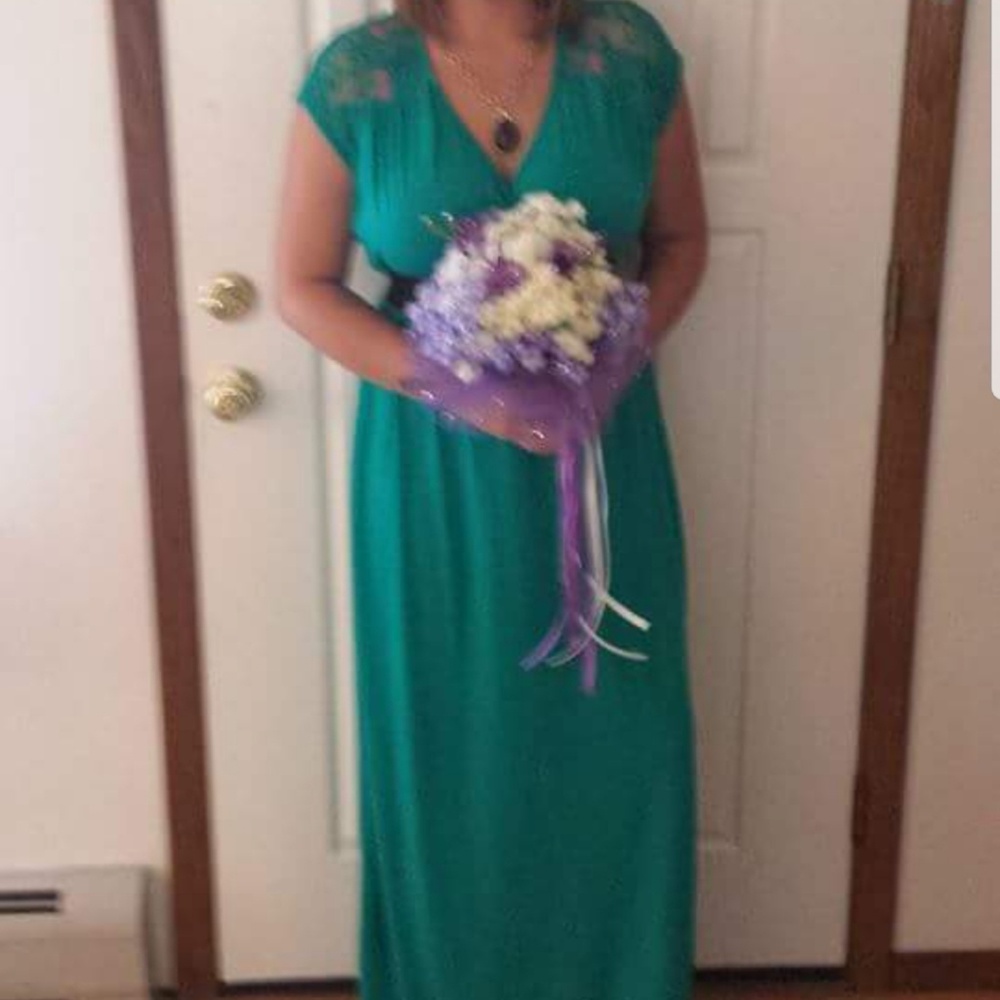 Dress - Picture 3 of 4